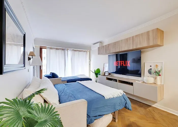 Champs-elysees - Arc De Triomphe - Wagram - 5p-1br Παρίσι