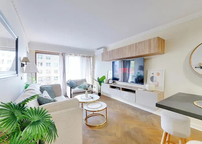 Champs-elysees - Arc De Triomphe - Wagram - 5p-1br アパート *